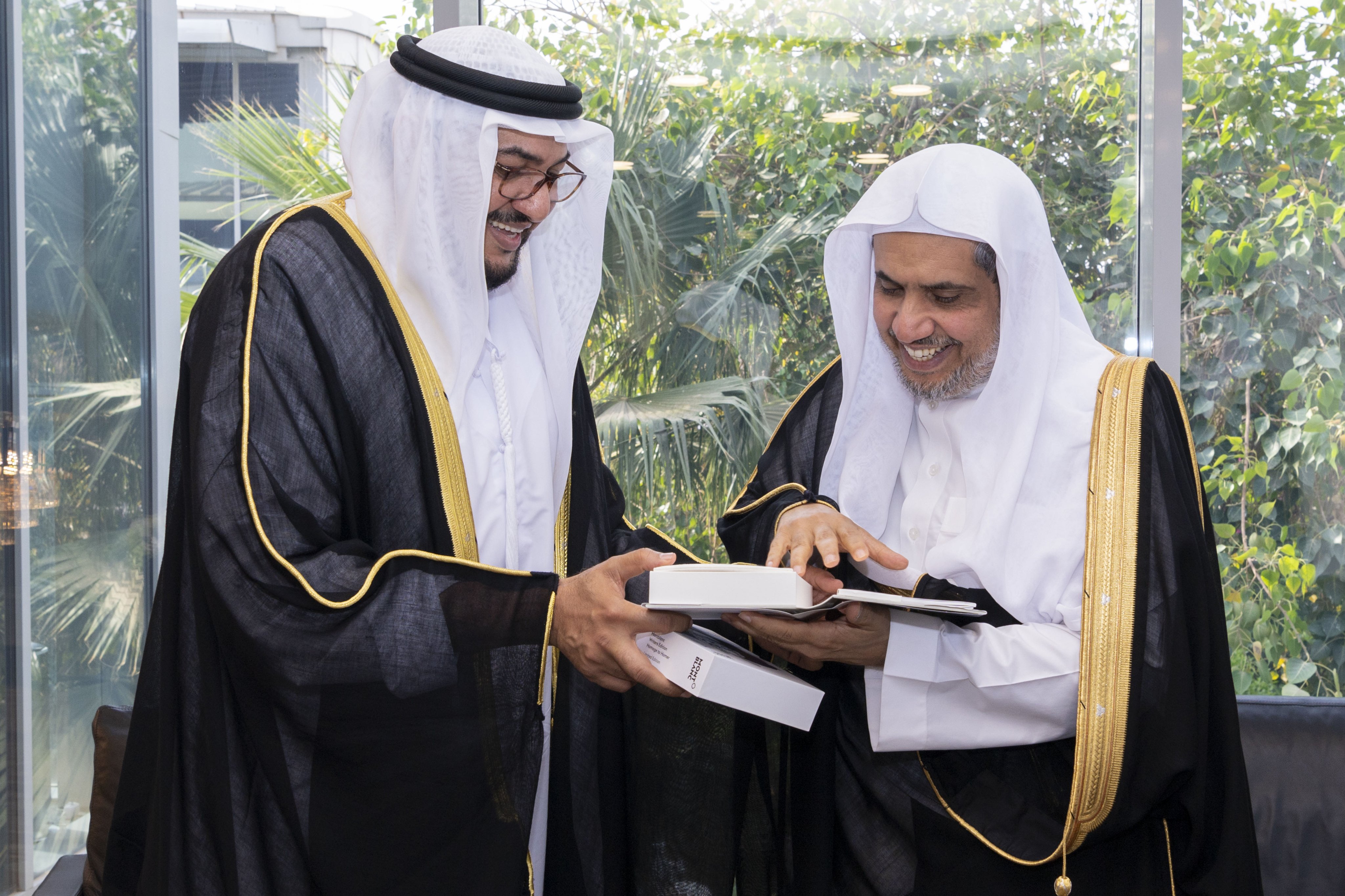 His Excellency Sheikh Dr. Mohammad Al-Issa meets with His Eminence Sheikh Al-Mahfoudh bin Bayyah, Secretary-General of the Abu Dhabi Forum for Peace.