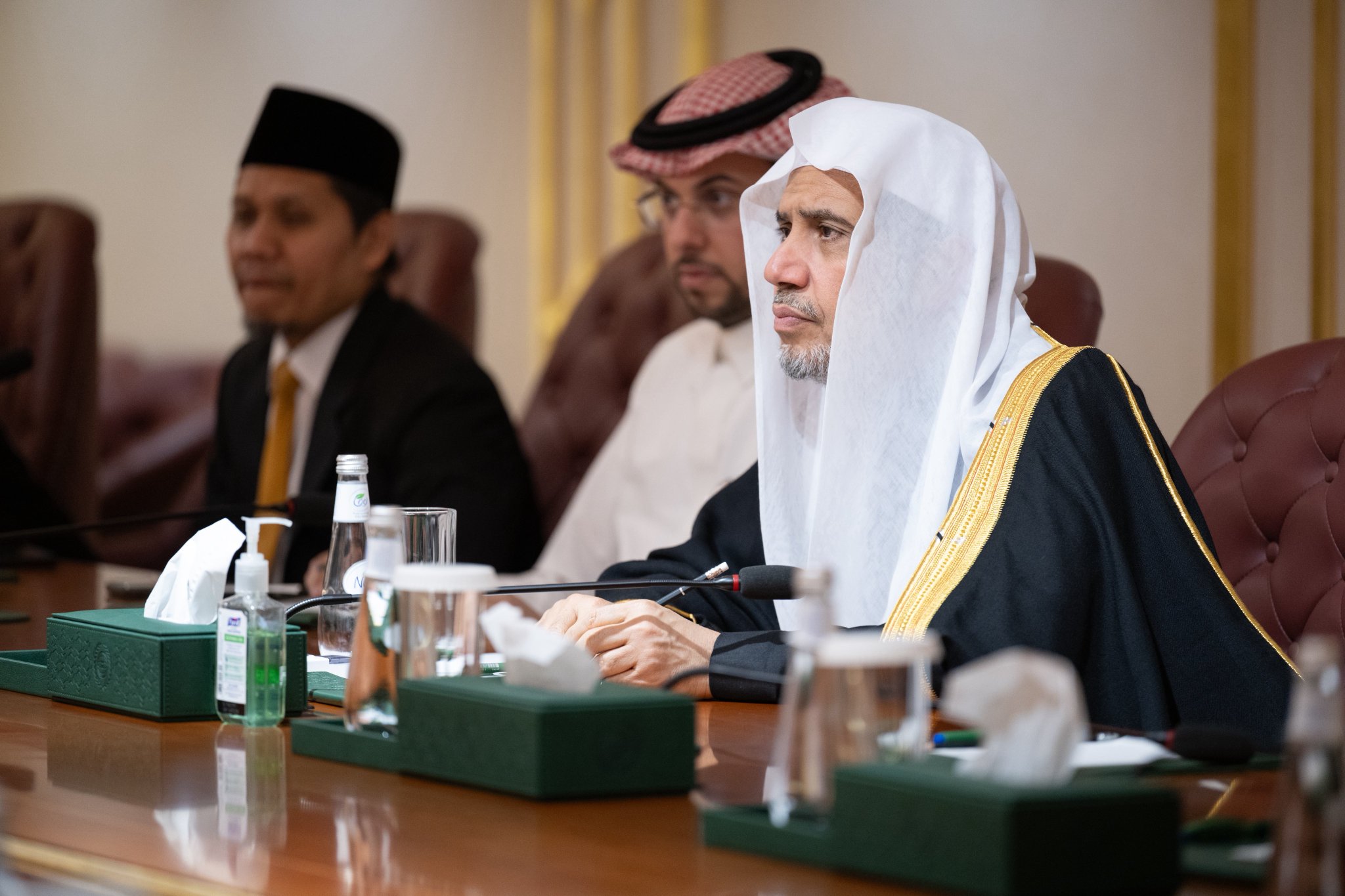 استقبل معالي الأمين العام، رئيس هيئة علماء المسلمين، الشيخ د.⁧‫محمد العيسى‬⁩ ⁦‪‬⁩، وفدَ الرئاسة المركزية للجمعية المحمدية في جمهورية إندونيسيا، برئاسة فضيلة الرئيس العام للجمعية، الشيخ الدكتور حيدر ناصر