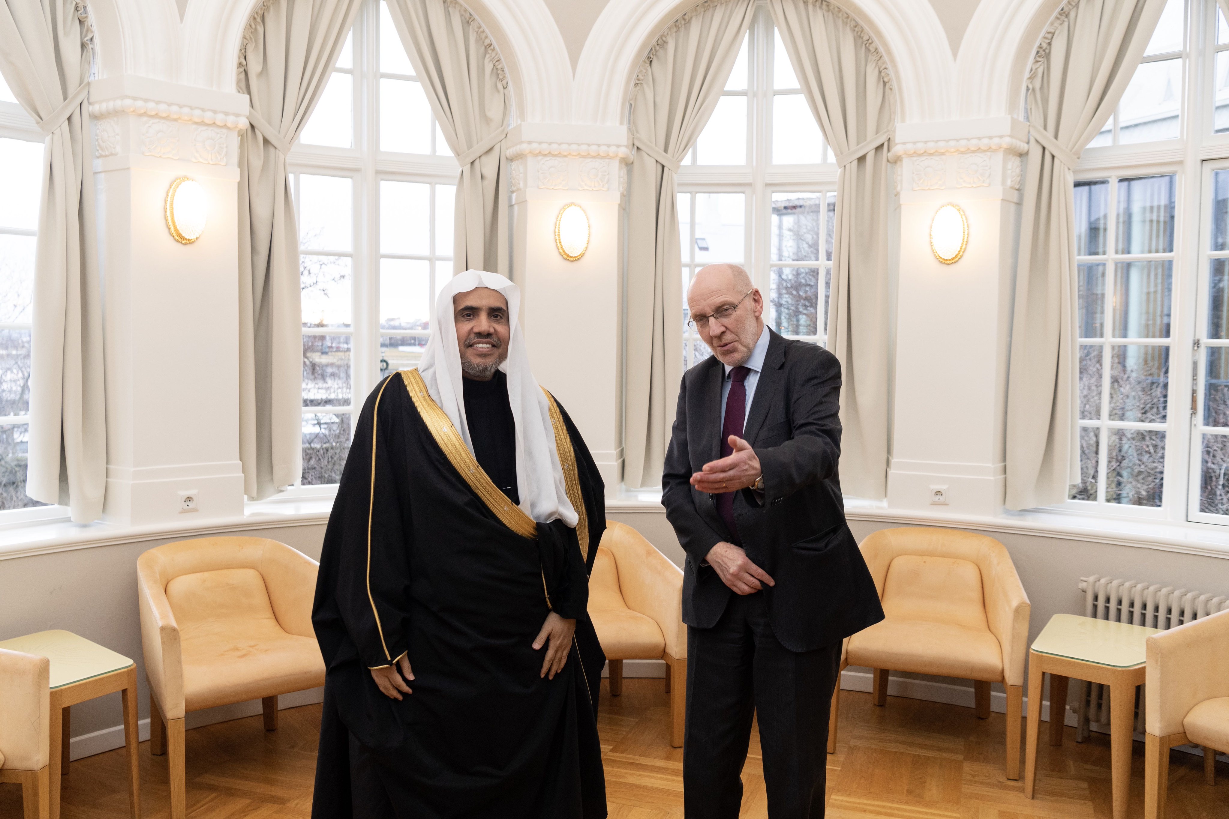 التقى معالي الشيخ د. محمد العيسى‬⁩ بمعالي رئيس البرلمان الآيسلندي السيد ستاينغريمور سيغفوسون وعددٍ من البرلمانيين بمقر البرلمان في مدينة ريكيافيك