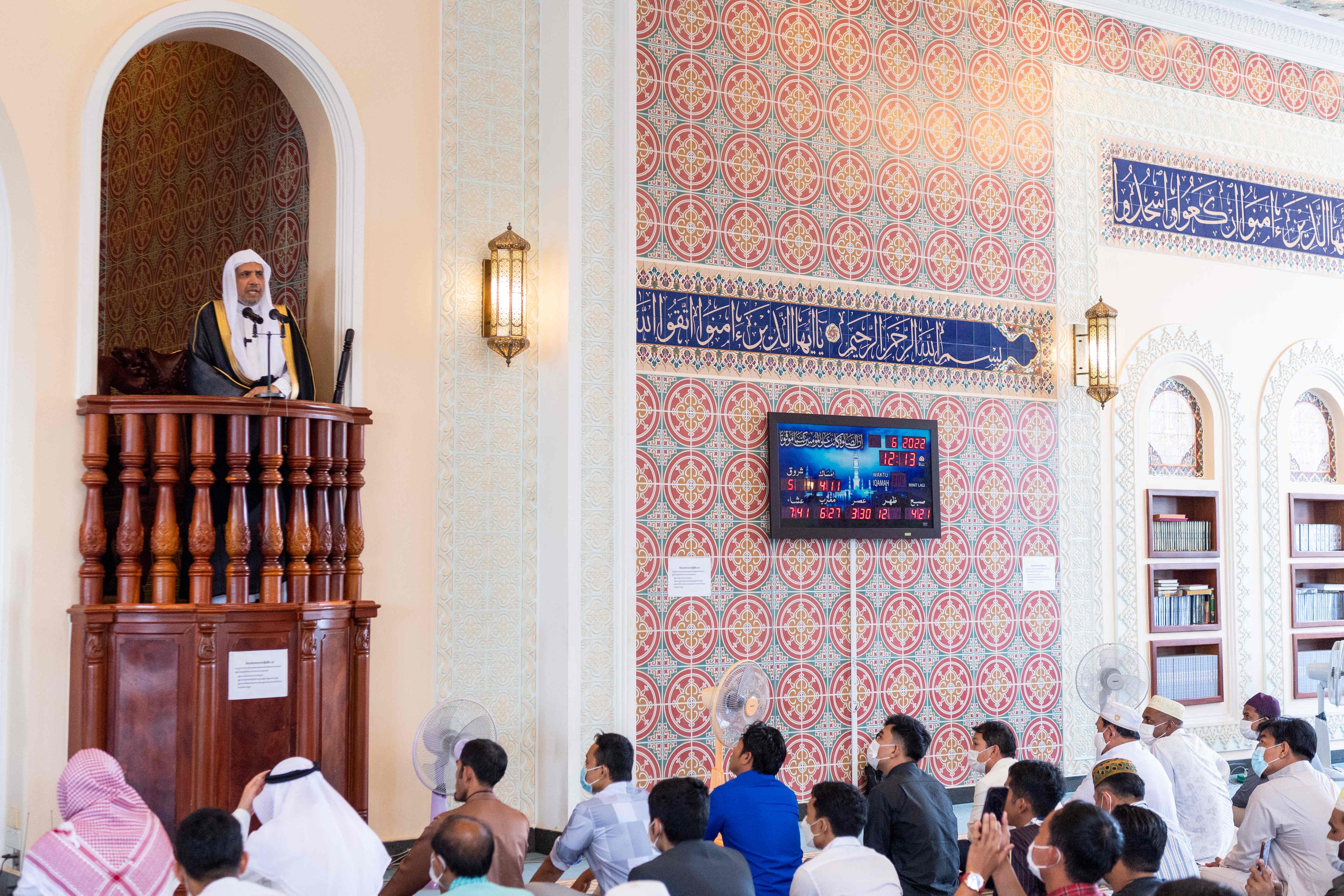 الشيخ د. محمد العيسى‬⁩ يخطب هذا اليوم في الجامع الكبير بالعاصمة “بنوم بنه”