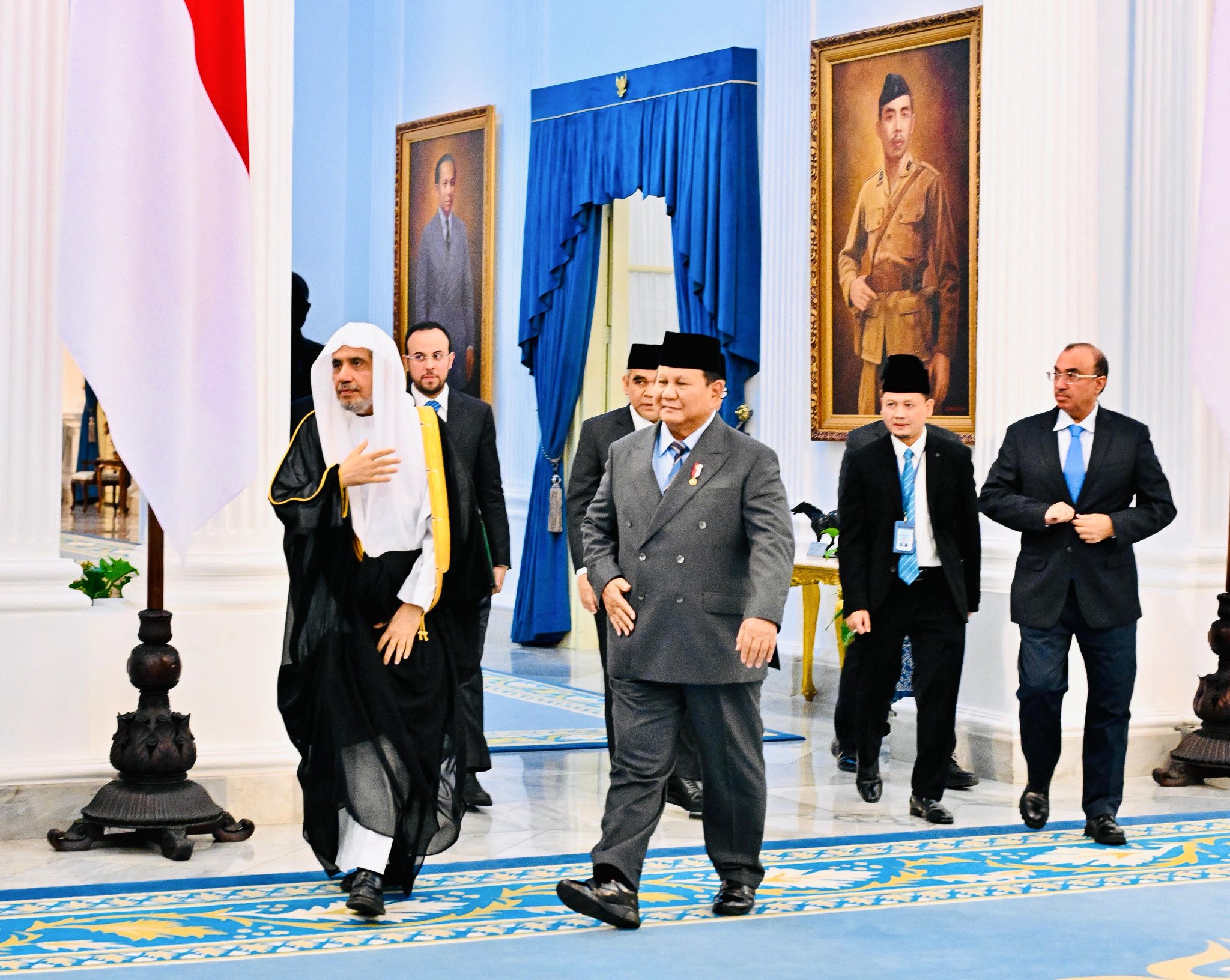 The Indonesian President Receives the Secretary-General of the Muslim World League