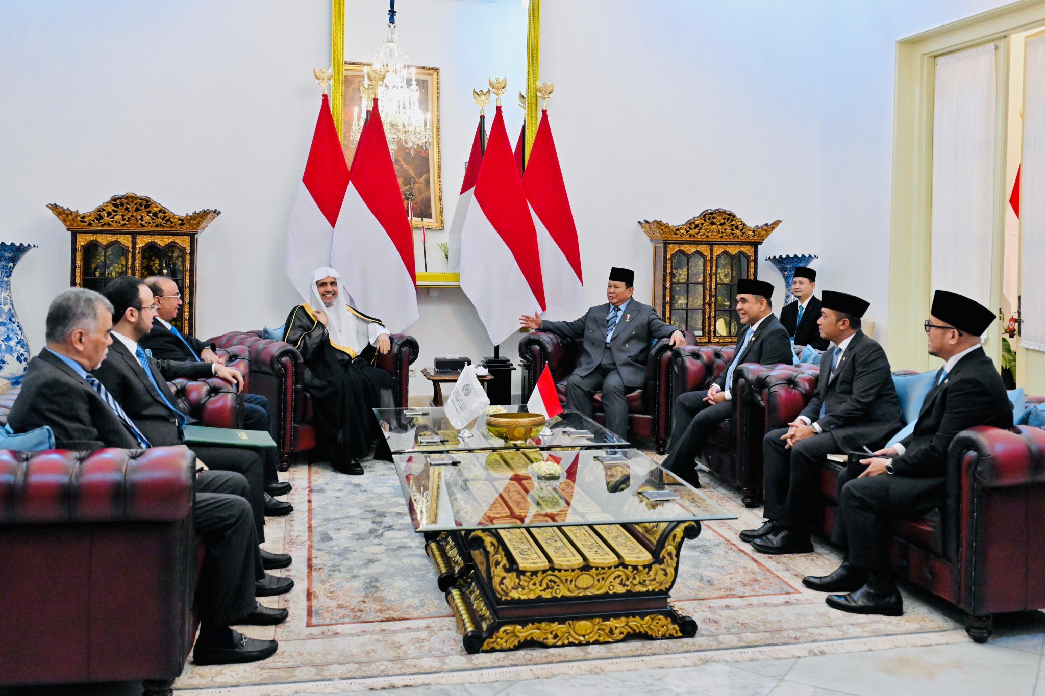 The Indonesian President Receives the Secretary-General of the Muslim World League