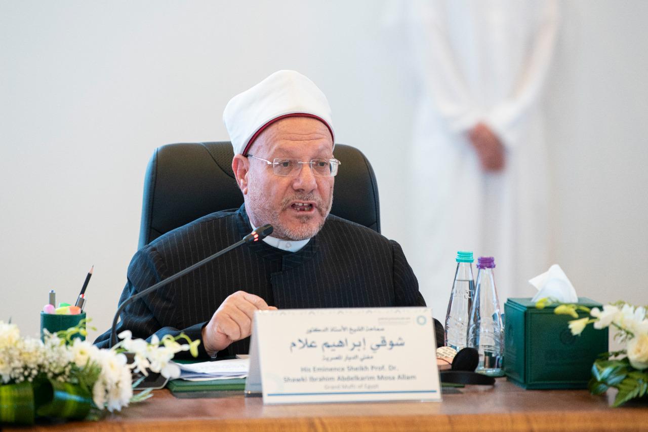 تحت مظلة رابطة العالم الإسلامي.. وبحضور قيادات دينية حول العالم   الرياض تشهد إصدار: "إعلان القيم الإنسانية المشتركة".. تأكيد مركزية الدين في الحضارات
