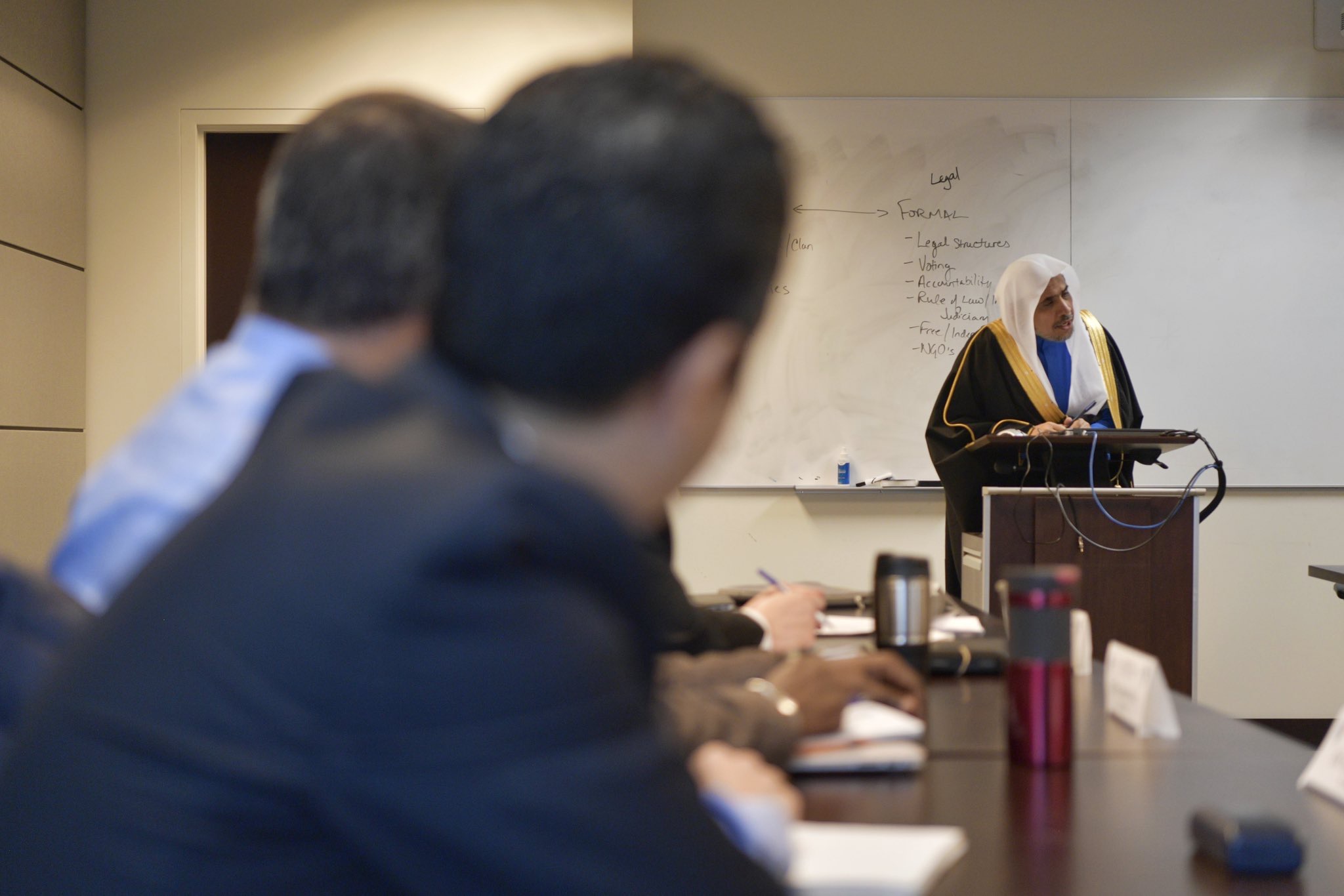 HE Sheik Dr. Mohammad Alissa giving a lecture to the officers of the National Defense College