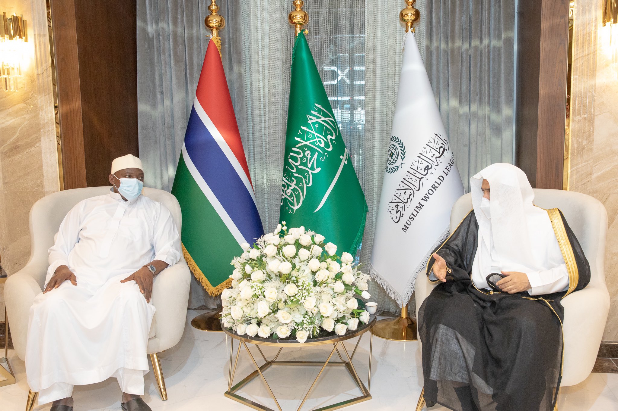 Le SG Mohammad Alissa a rencontré le Prdt de Gambie Adama Barrow au siège du musée international sur la tradition du Prophète.