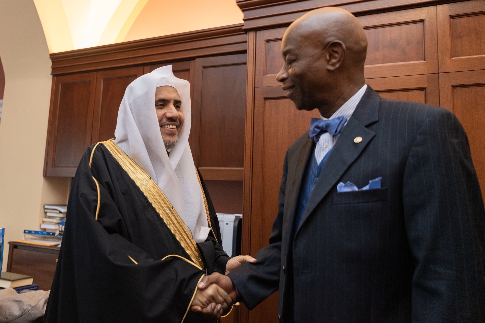 Le D.Mohammad Alissa a été reçu par le prêtre affilié au Sénat américain  M. Bary Blake avec qui, il a eu un entretien portant sur des sujets d’intérêt commun.