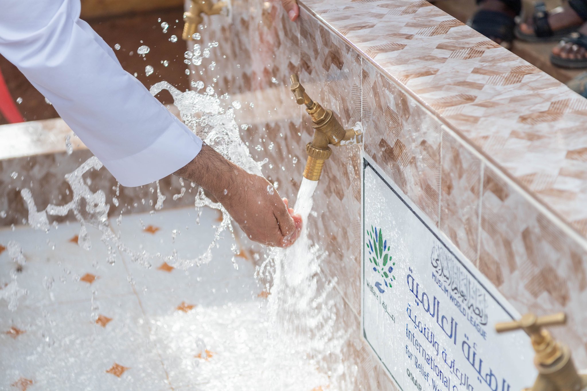 L'accès à une eau saine et potable est un droit humain. L'année dernière, la LIM a creusé des milliers de puits au Ghana pour faciliter l’ accès à l’eau aux communautés locales.