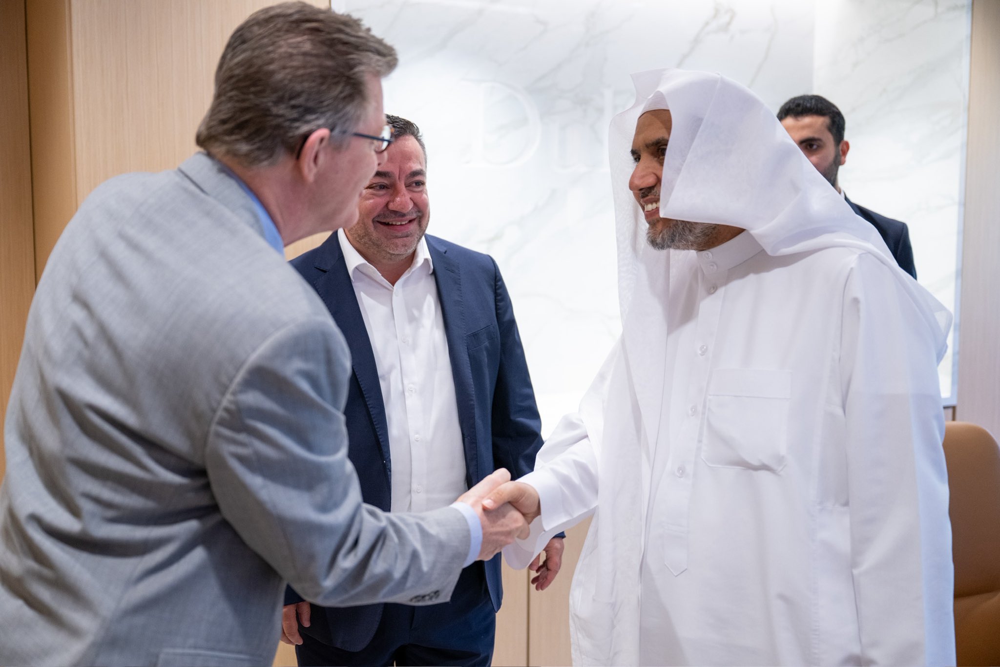 H.E. met with President Dr. Vincent Price of Duke University. President Price warmly welcomed the visit and expressed his appreciation for the university’s opportunity to host both the lecture and the accompanying discussions