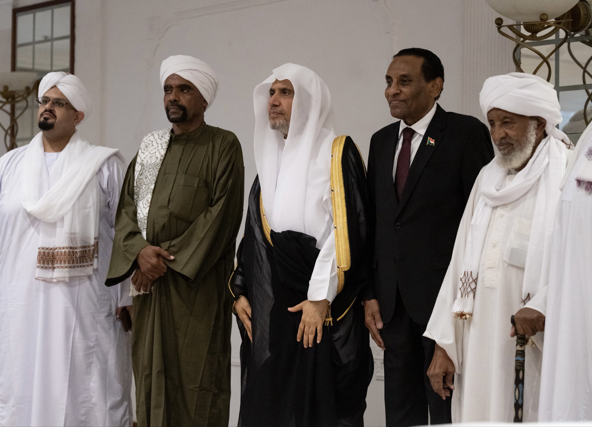 ‏التقى معالي الأمين العام، رئيس هيئة علماء المسلمين، فضيلة الشيخ د.⁧‫محمد العيسى‬⁩ ⁦‬⁩، وفدَ علماء جمهورية السودان