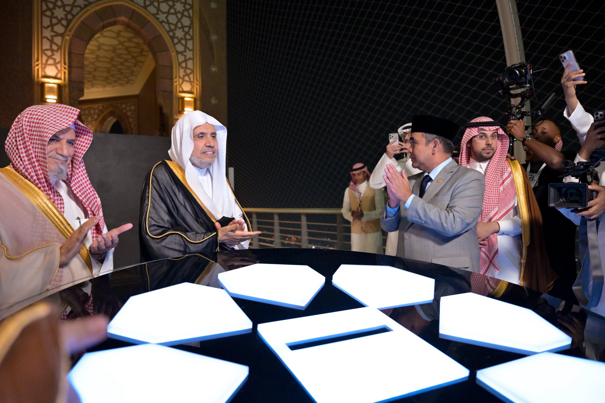 H.E. Sheikh Dr. Mohammed Al-Issa , Secretary-General launched the “Minhaj” digital platform, affiliated with the Muslim World League