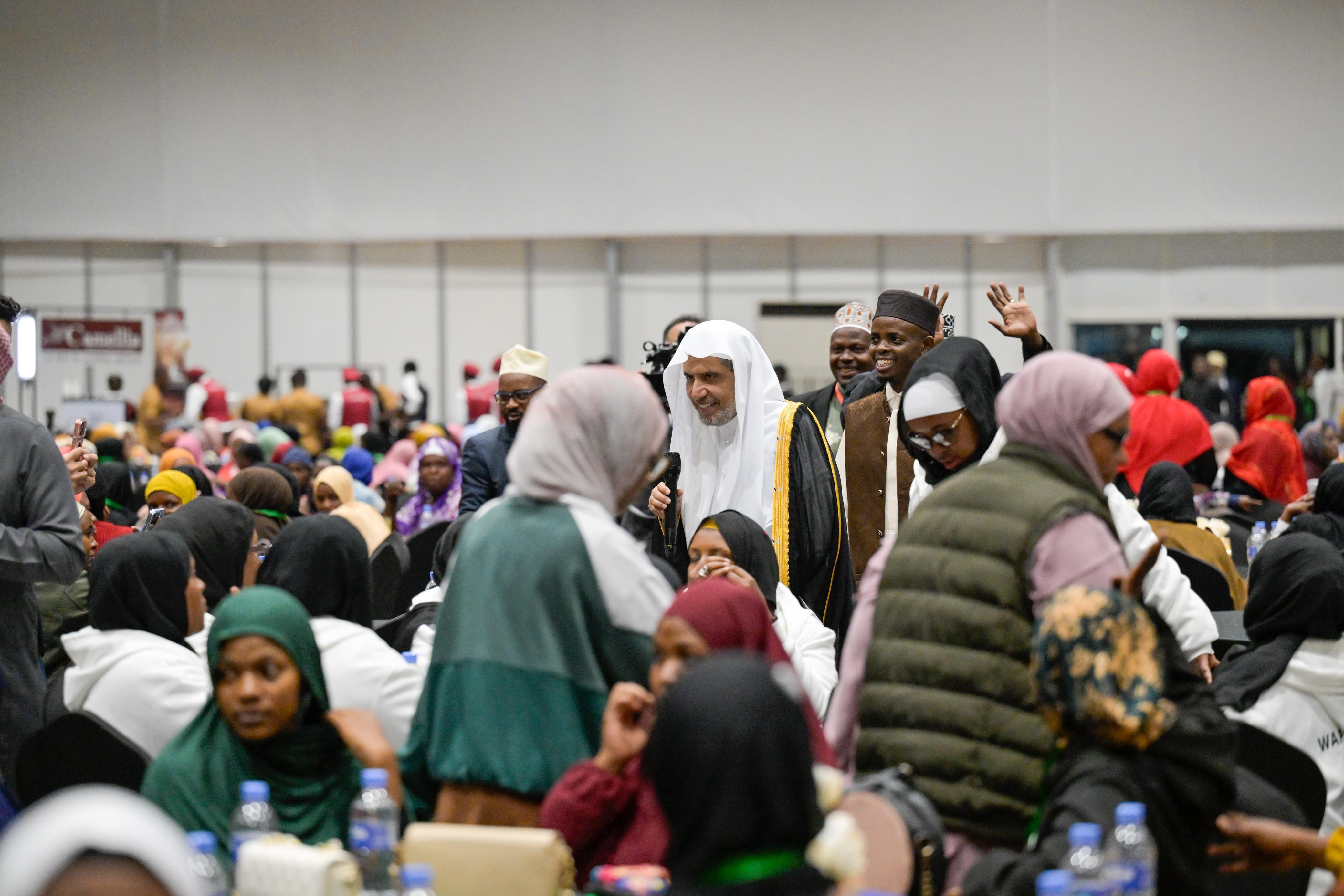Dr. Al-Issa Attends the Ramadan Iftar of the Muslim Community in Rwanda