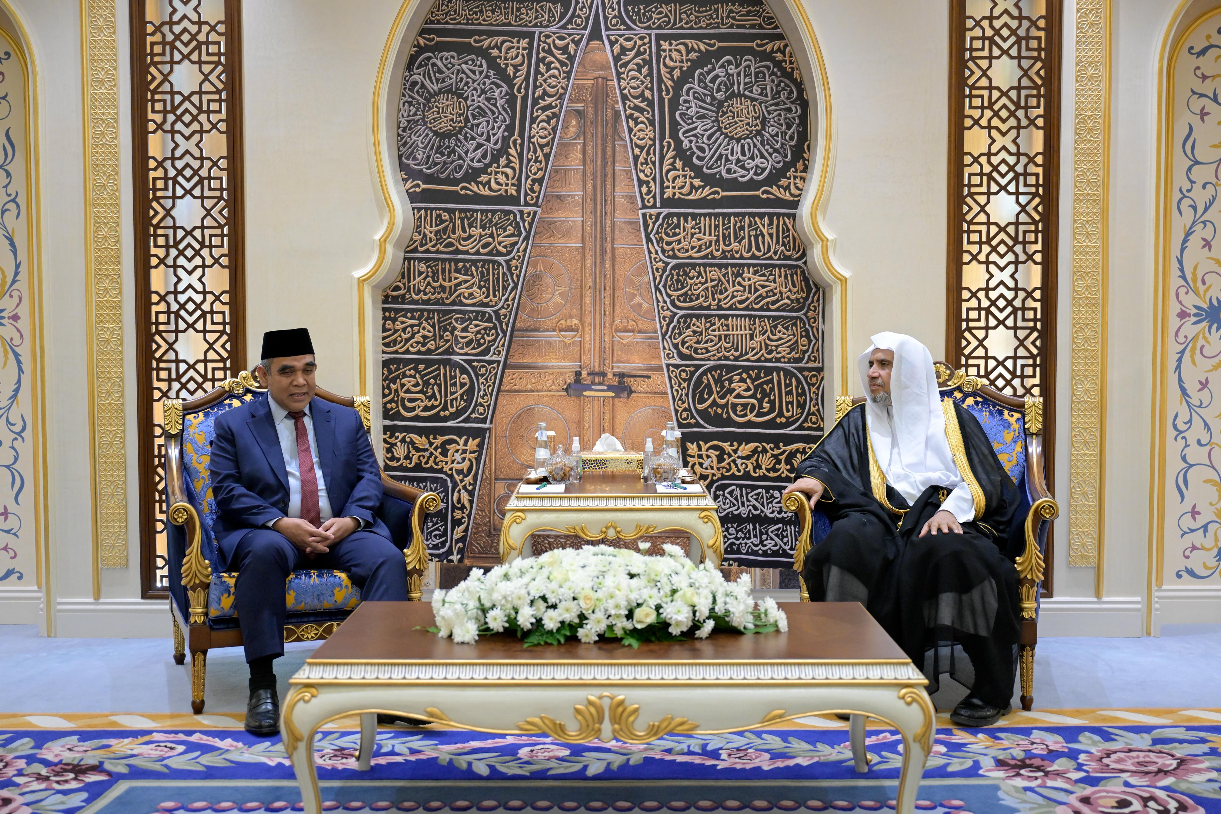 Secretary-General of the Muslim World League Receives Speaker of Indonesia’s People’s Consultative Assembly