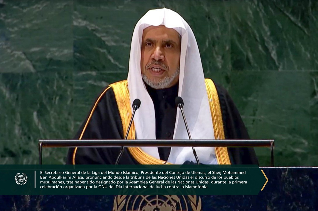 La Liga del Mundo Islamico continúa sus esfuerzos para combatir la islamofobia, especialmente representando a los pueblos musulmanes ante las instancias internacionales y de las Naciones Unidas mediante un discurso islámico esclarecido
