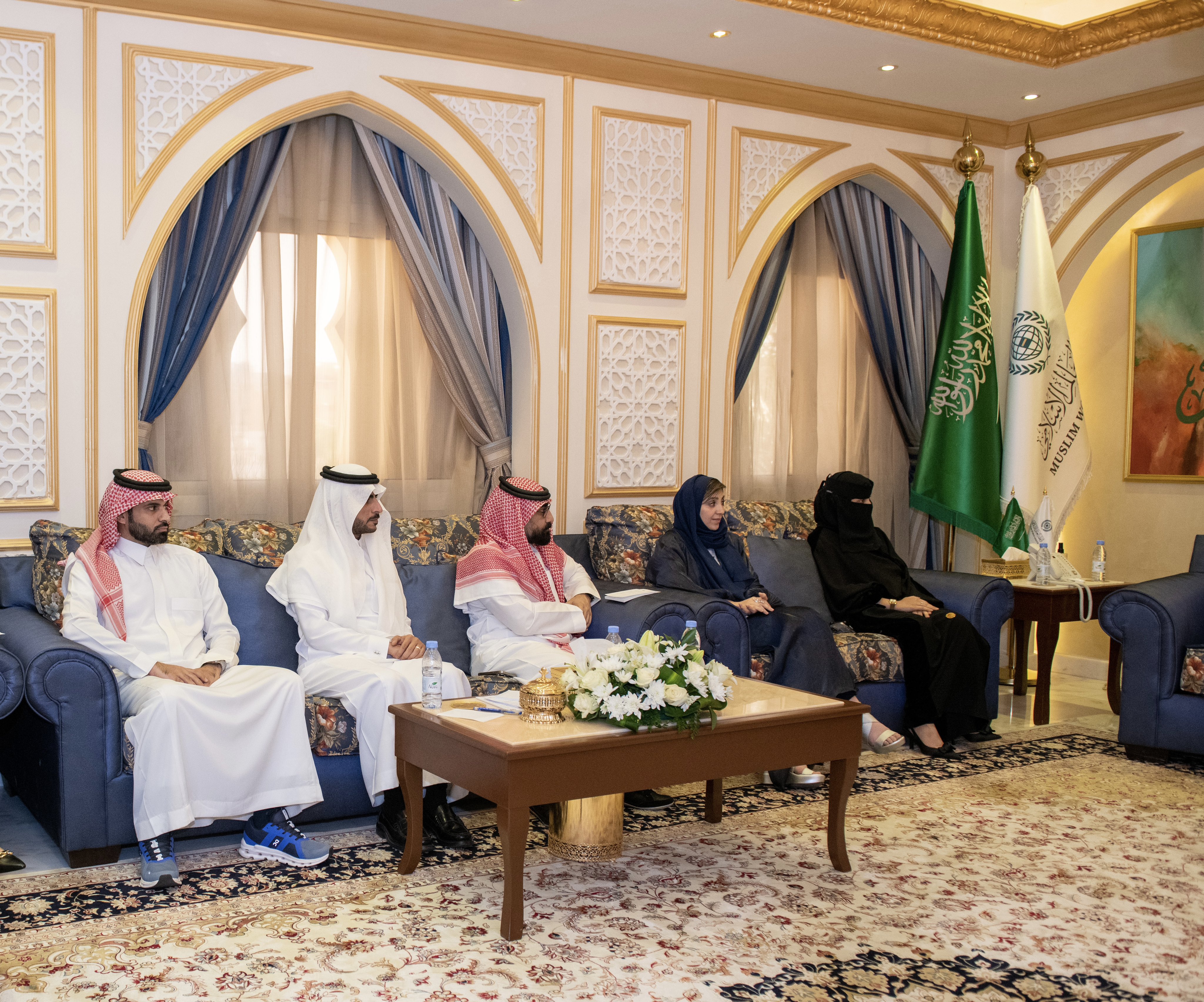 At the Muslim World League office in Jeddah, Mr. Abdulwahab Alshehri, Assistant Secretary-General for Corporate Communication, met with a British delegation headed by His Excellency Lord Tariq Ahmad, the British Minister of State for the Middle East