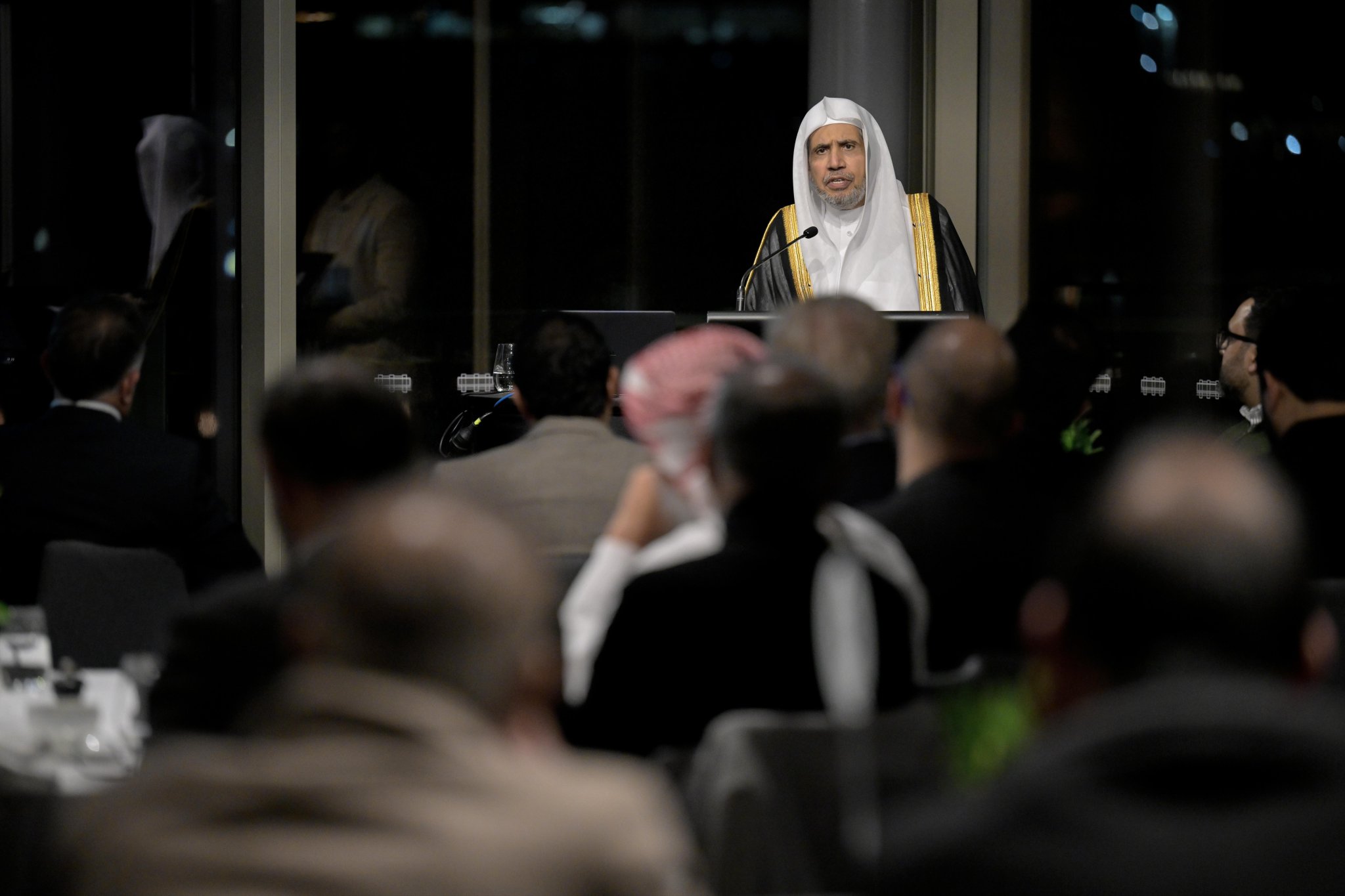H.E. Sheikh Dr. Mohammed Al-Issa, met in Auckland, New Zealand, with the senior leadership of the Federation of Islamic Associations of New Zealand (FIANZ) and the Ulema Council of New Zealand