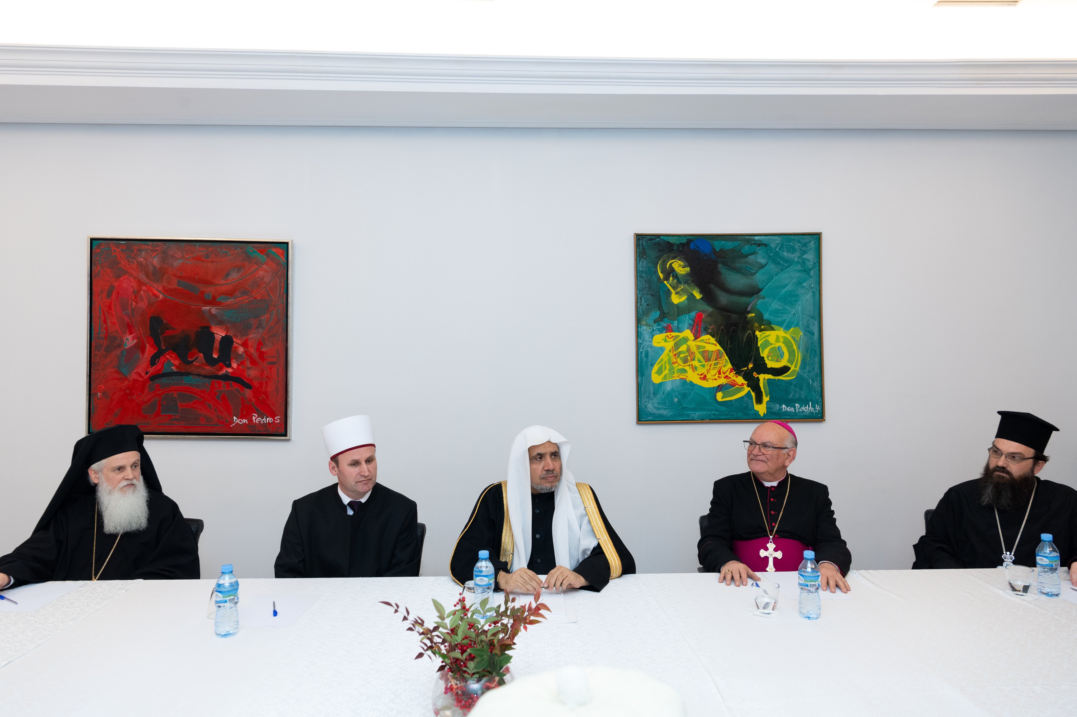 For the first time in their history, emerging from the ideal coexistence in Albania, leaders gathered for a joint dinner: The Round Table of Interfaith Leaders in Albania welcomed His Excellency Sheikh Dr. Mohammed Al-Issa, Secretary-General of the Muslim World League