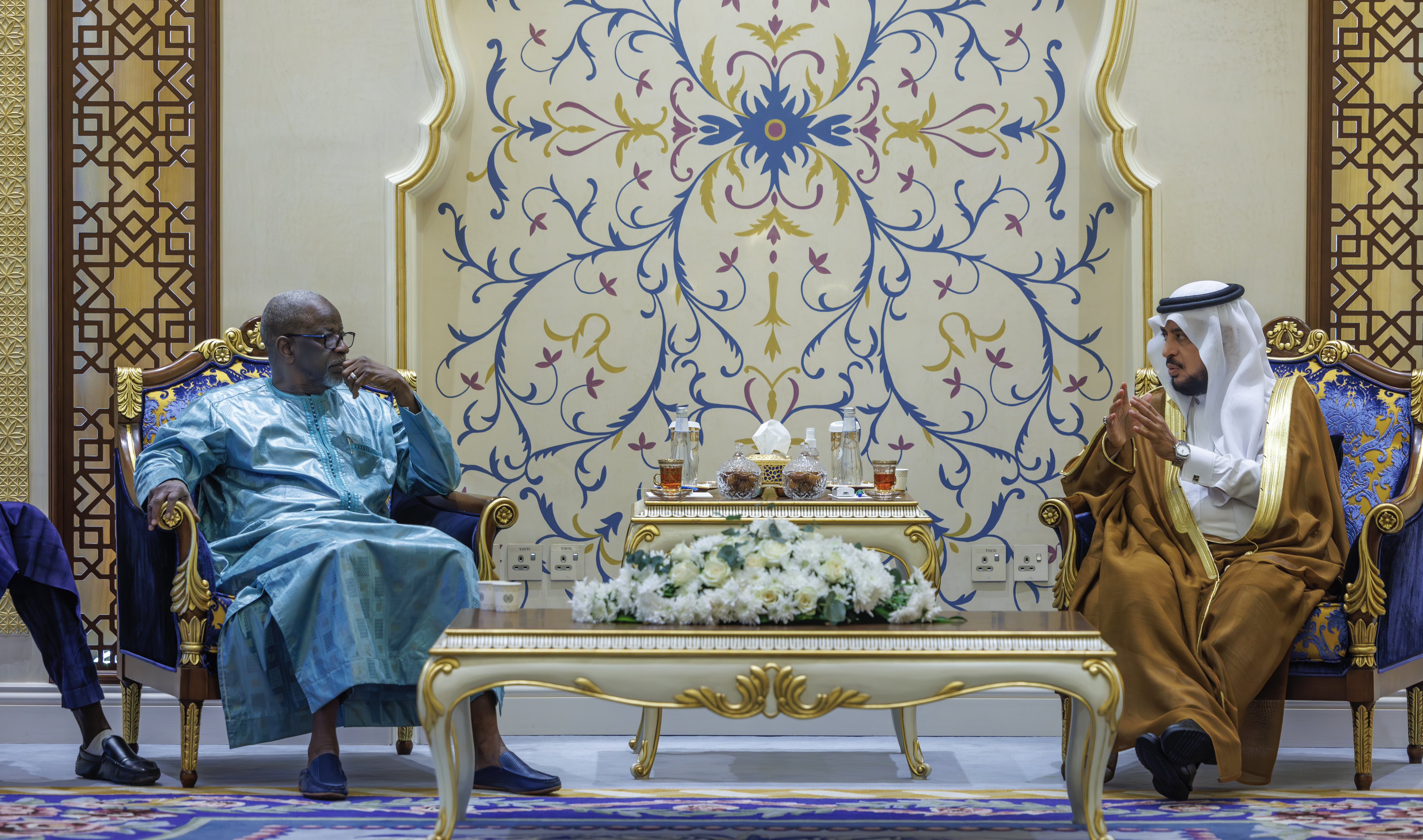 At the headquarters of the Muslim World League in Makkah, His Excellency Dr. Abdulrahman Al-Zaid, Deputy Secretary-General of the MWL, met with a high-level delegation from the Republic of The Gambia