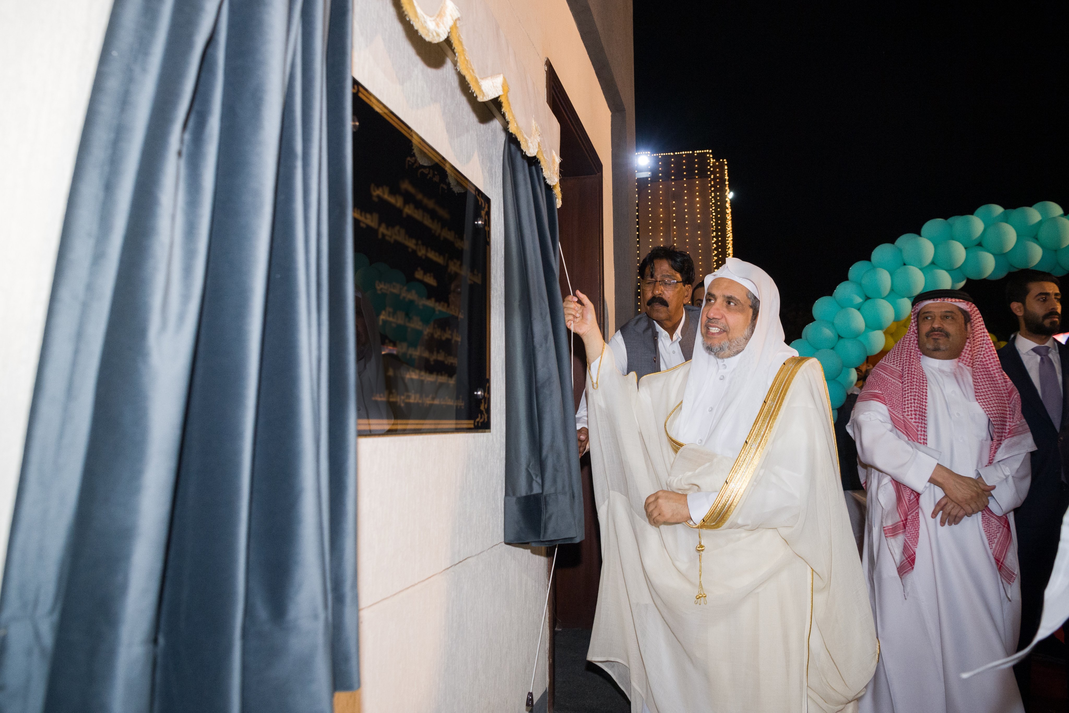 His Excellency Sheikh Dr. Mohammed Al-Issa, Secretary-General of the MWL, visited the Ali bin Abi Talib Orphanage, affiliated with the Muslim World League in Pakistan