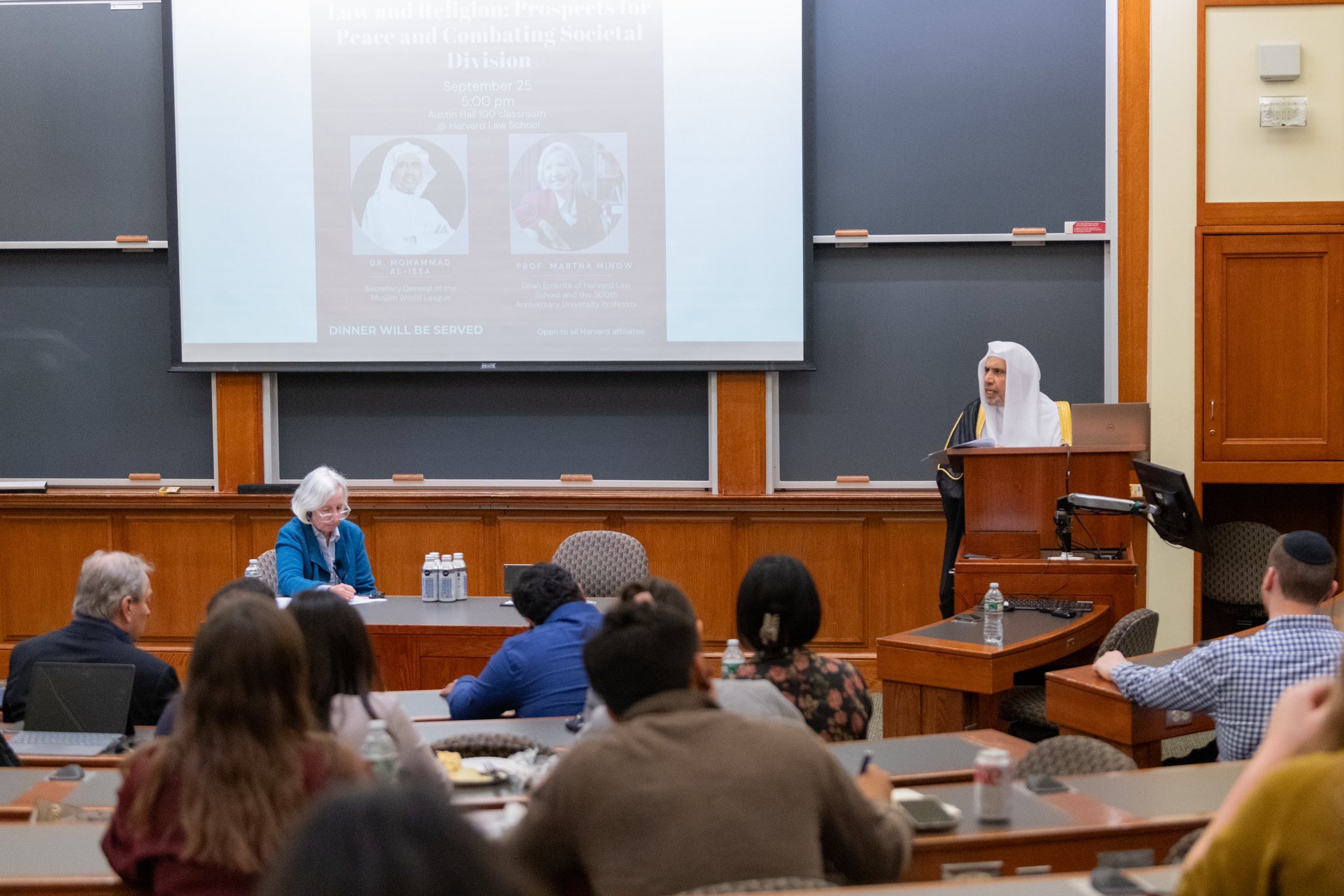 At the invitation of Harvard Law School, and in the presence of several faculty members, policymakers, and students, His Excellency Sheikh Dr.  Mohammed Al-issa.