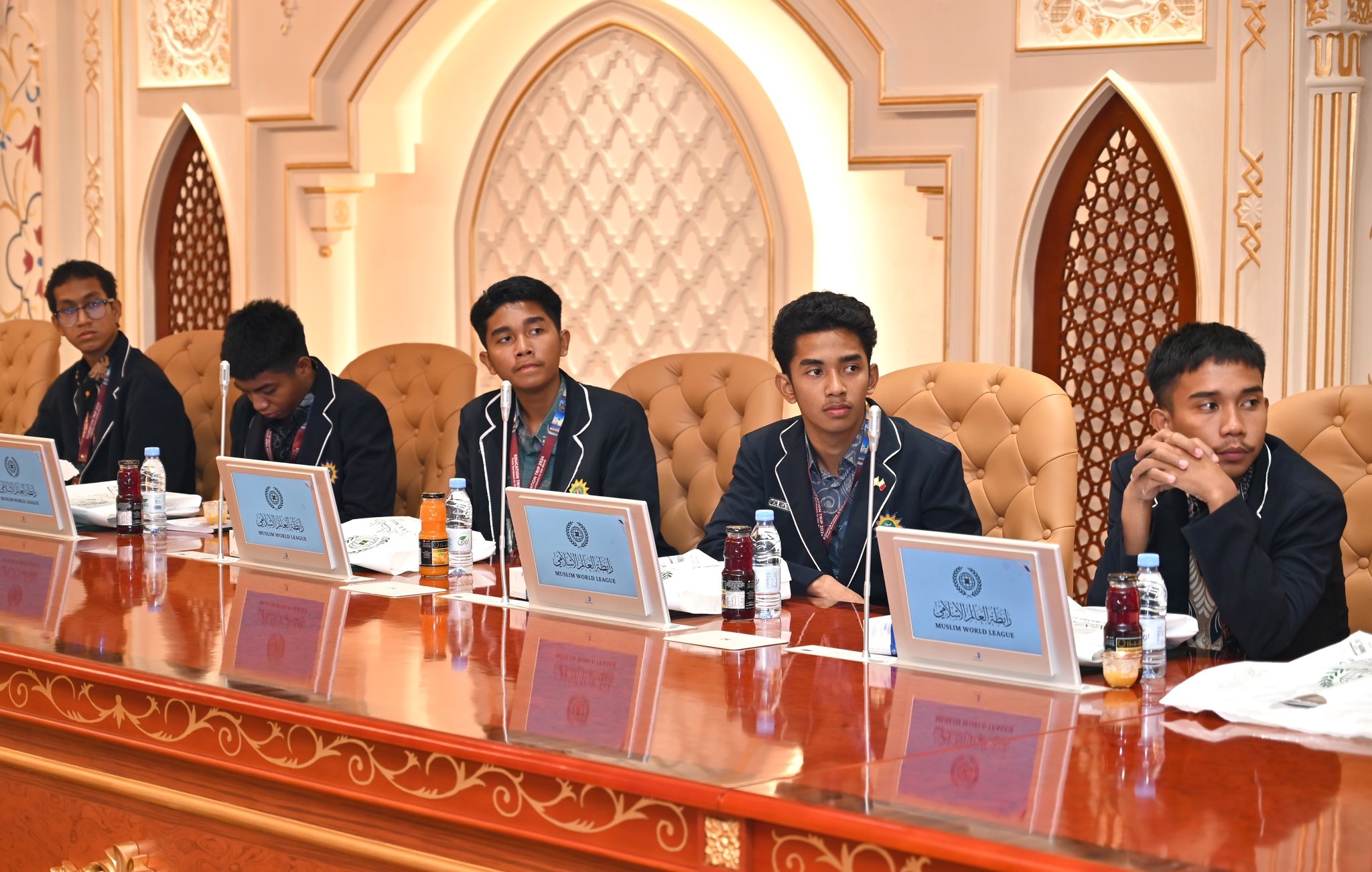 A delegation comprising teachers and students from the Dea Malela International Islamic Boarding School in Indonesia visited the Muslim World League