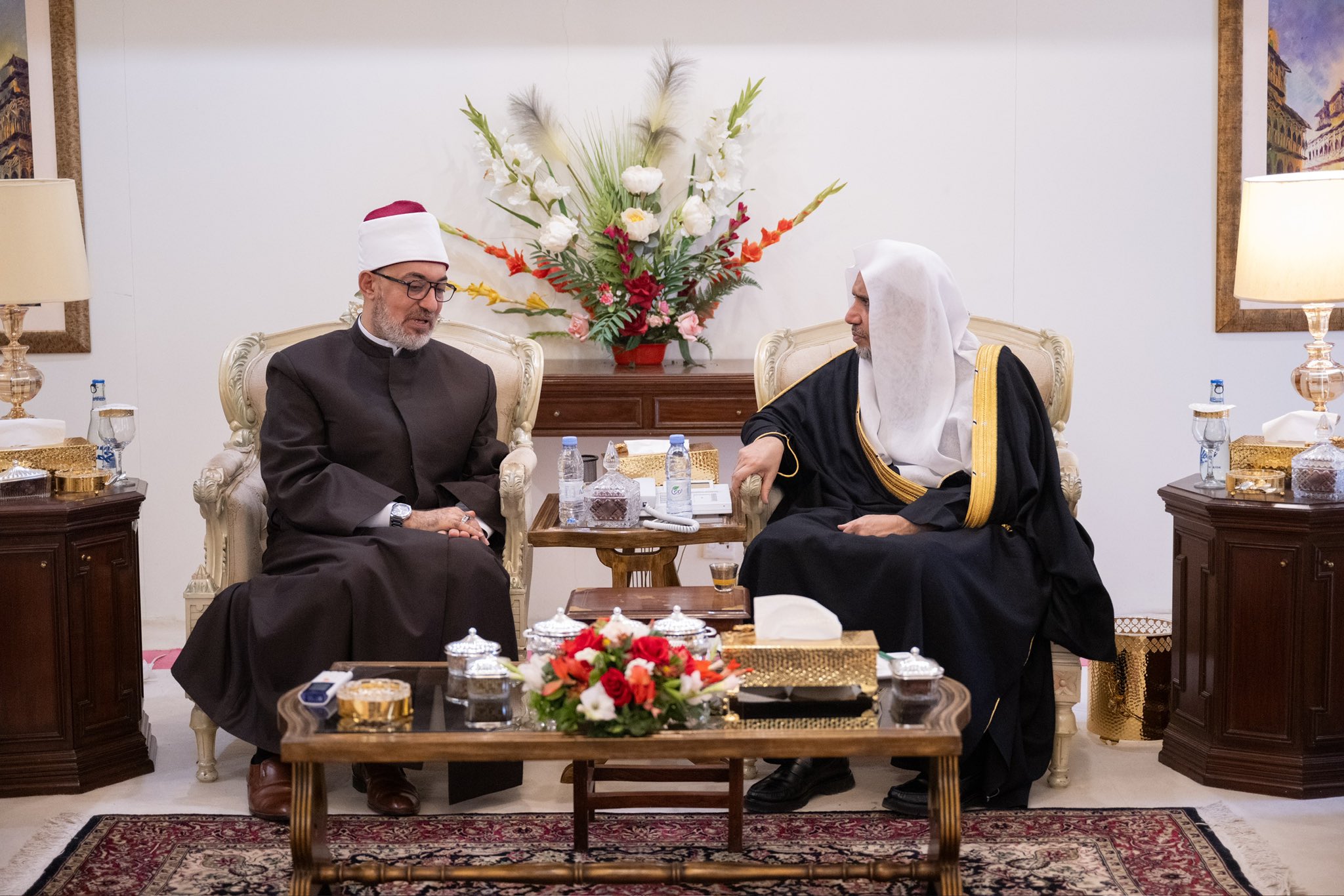 His Excellency Sheikh Dr. Mohammed Al-Issa, Secretary-General of the Muslim World League (MWL) and Chairman of the Organization of Muslim Scholars, met with His Eminence Sheikh Dr. Nazir Muhammad Ayad, Grand Mufti of Egypt.