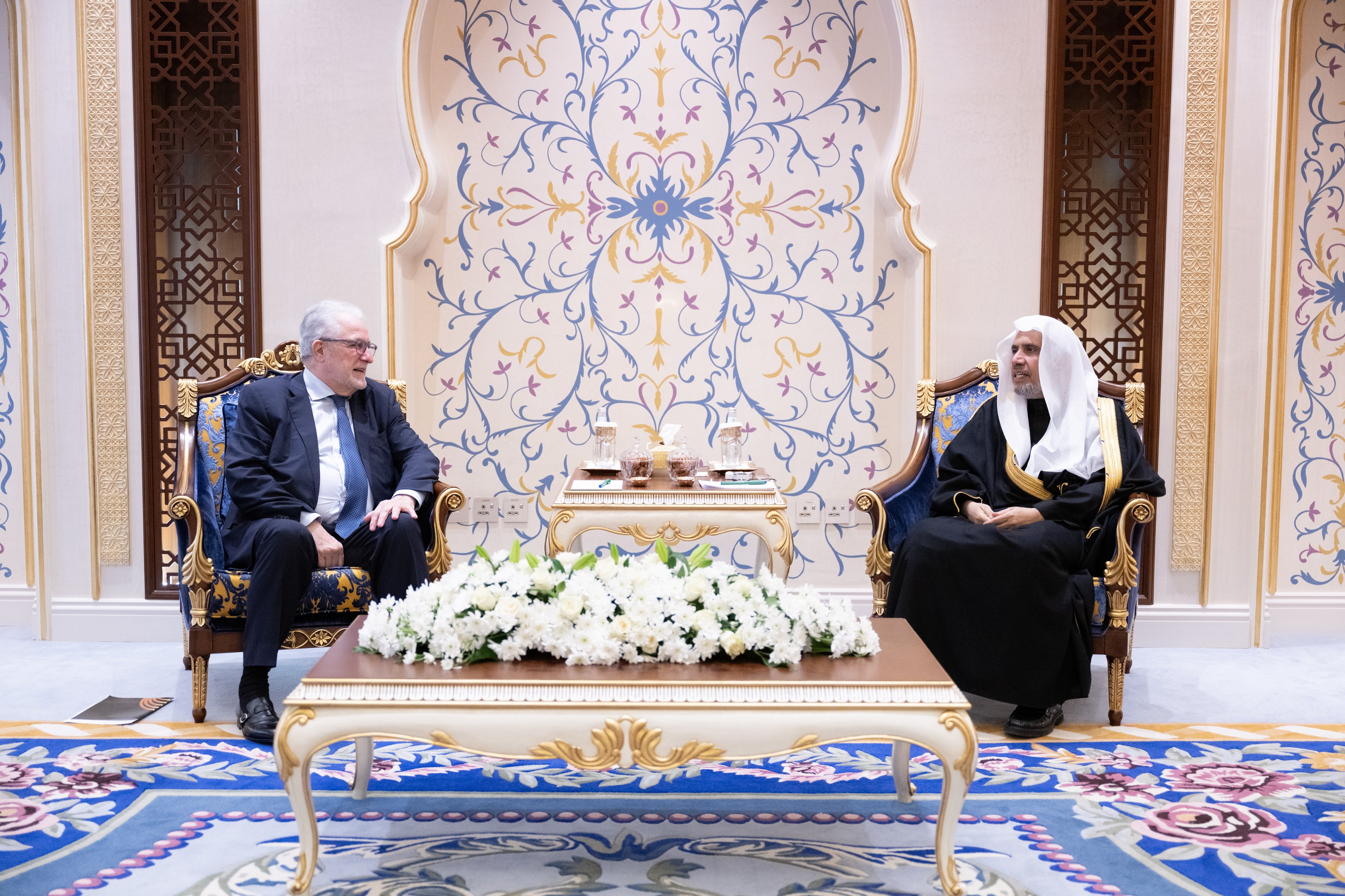 His Excellency Sheikh Dr. Mohammed Al-Issa, Secretary-General of the MWL and Chairman of the Organization of Muslim Scholars, met with a delegation from the European Coordination Council