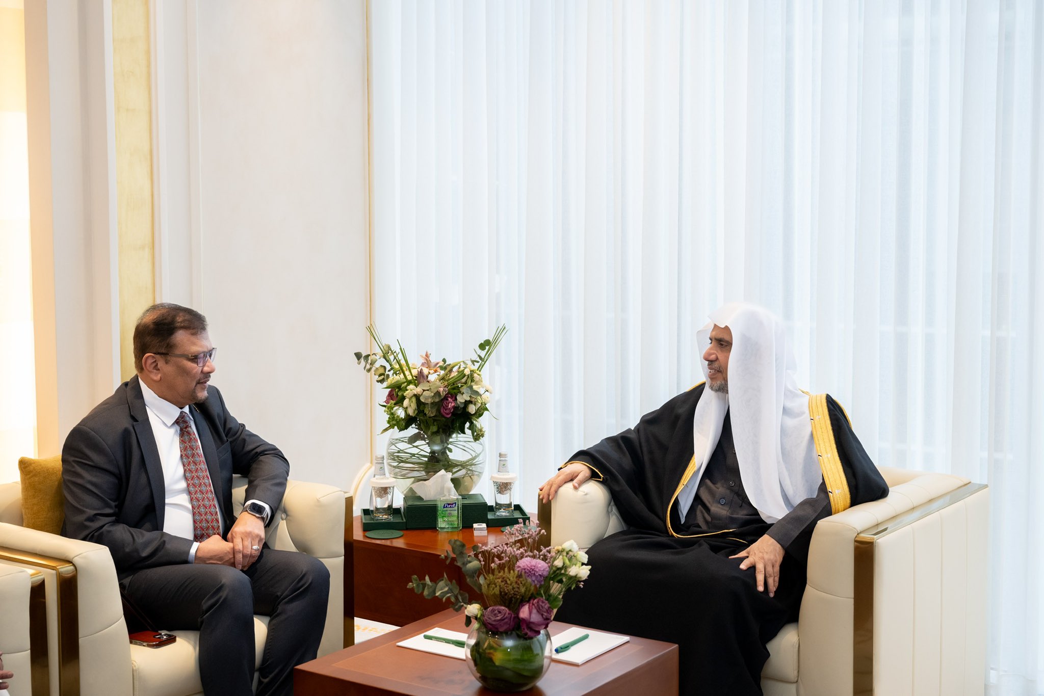 This afternoon in Riyadh, His Excellency Sheikh Dr. Mohammed Alissa, Secretary-General of the Muslim World League (MWL) and Chairman of the Organization of Muslim Scholars, held a meeting in his office with His Excellency Mr. Reza Uddin,