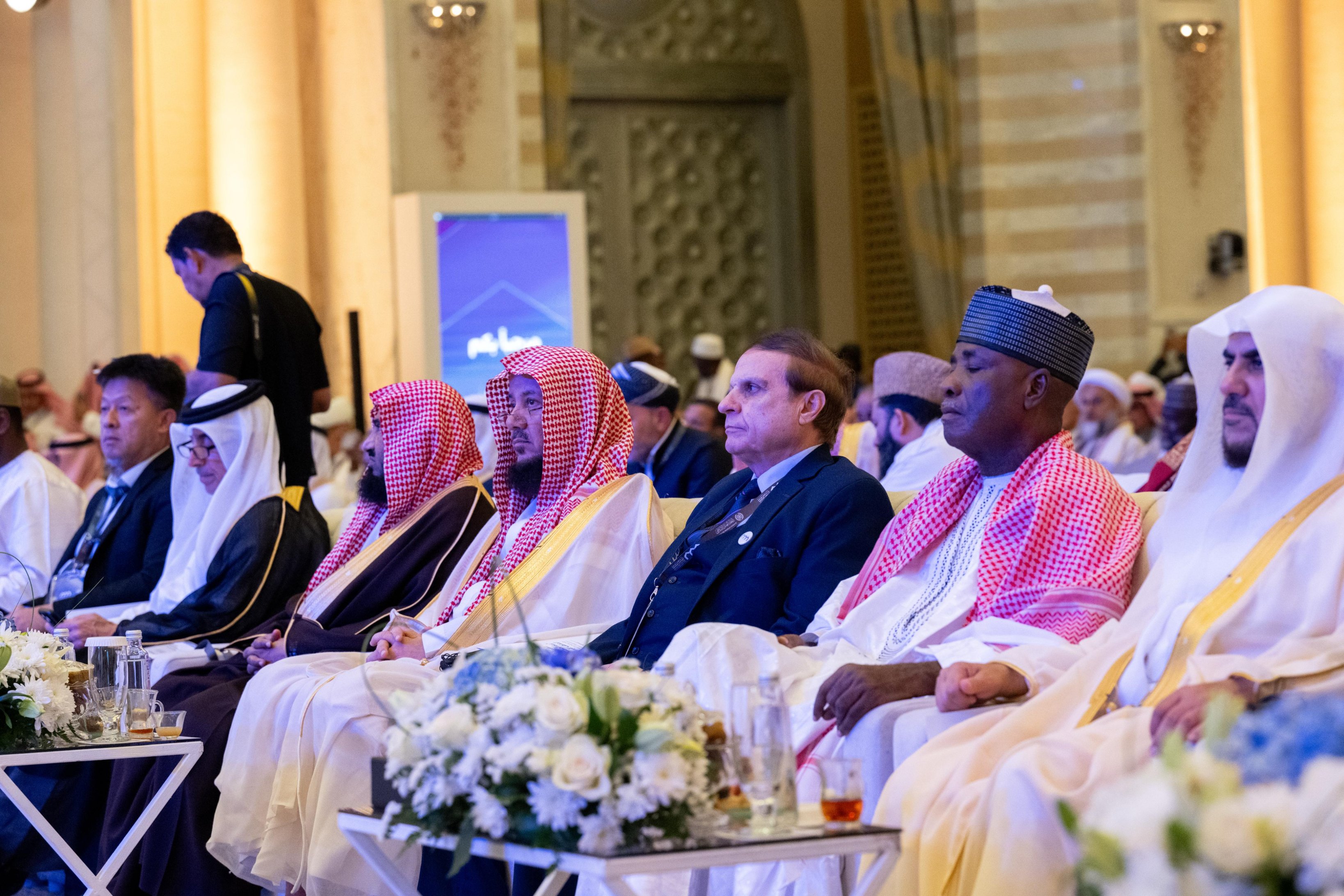 النسخة الثانية للمؤتمر الدولي: ⁧‫بناء الجسور بين المذاهب‬⁩ الإسلامية، خطوةٌ أبعدُ في الأُلفة الإسلامية، نحو فعاليةٍ تتجاوز مُعاد الحوارات ومُكرَّرَها، إلى وضع البرامج العملية لوثيقة بناء الجسور بين المذاهب الإسلامية، وتنسيق المواقف لمواجهة التحديات والمخاطر المُشترَكة.