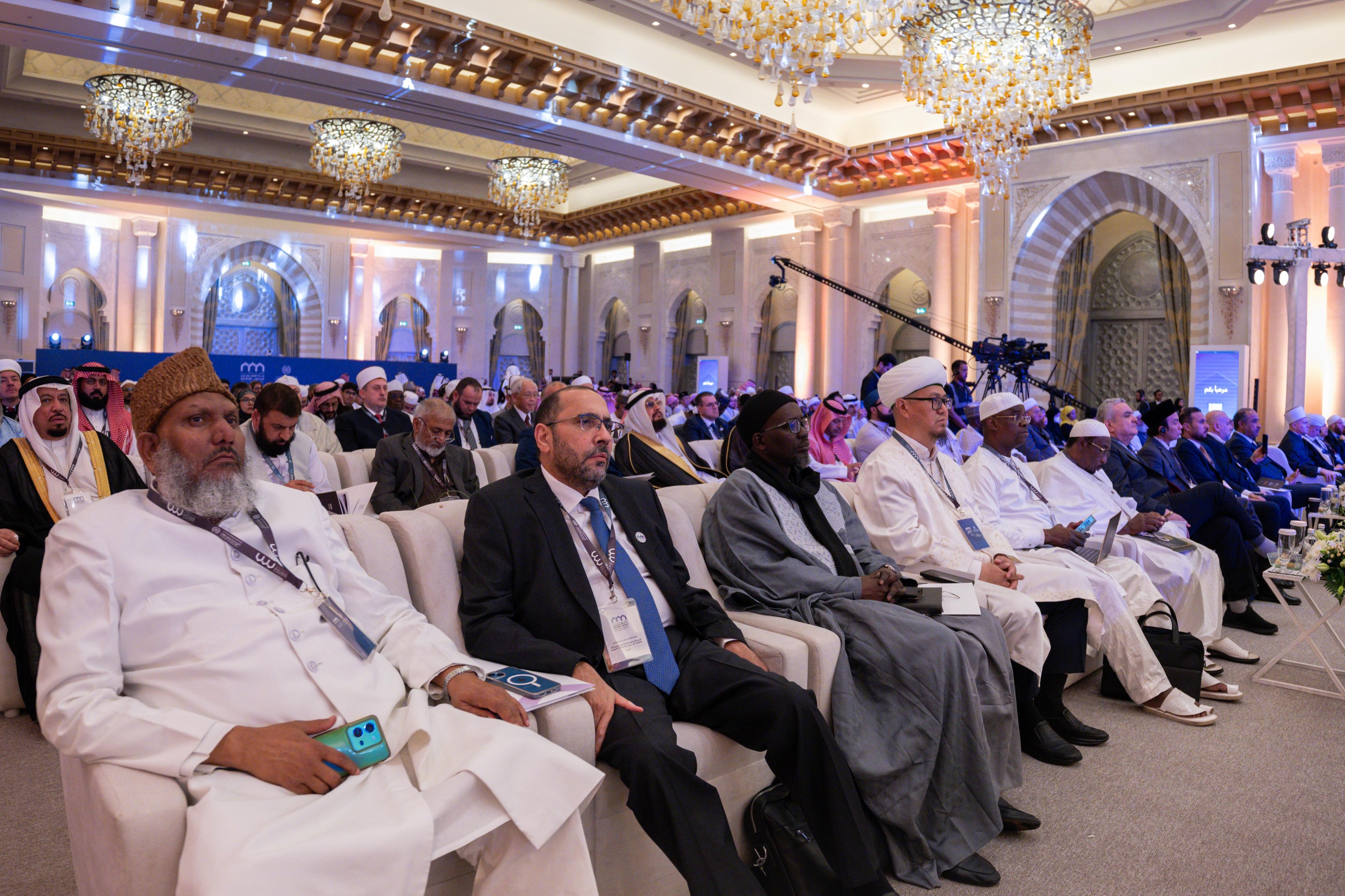 سماحة مفتي عام المملكة العربية السعودية، الشيخ عبدالعزيز آل الشيخ، في افتتاح النسخة الثانية من مؤتمر ⁧‫بناء الجسور بين المذاهب‬⁩ الإسلامية