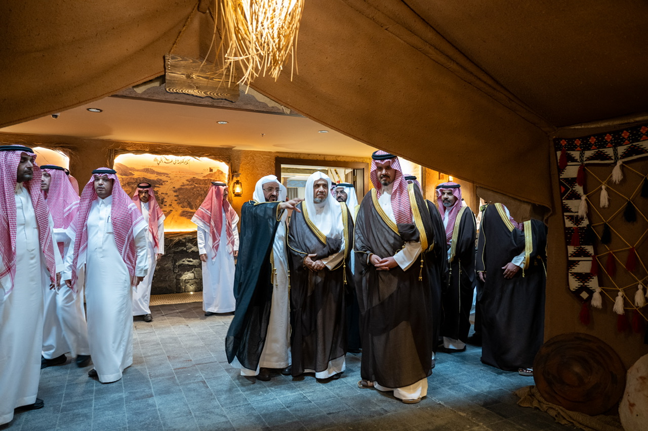 أمير منطقة المدينة المنورة يُدشّنُ المرافقَ الحديثةَ للمقرِّ الرئيس للمتحف الدولي للسيرة النبوية
