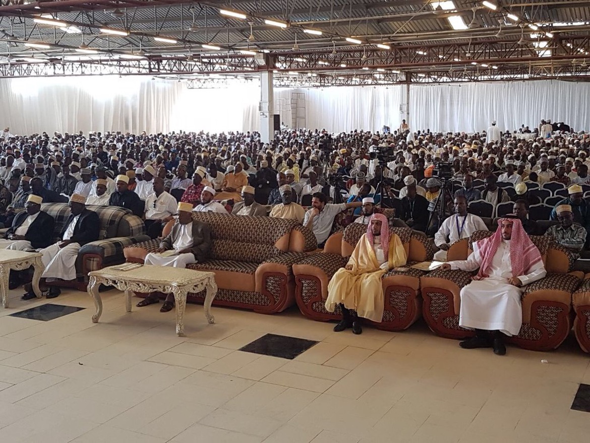 With the cooperation of the MWL & the presence of the Tanzanian VP, winners of the Int'l Quran contest were honored. 5000+ people watched.