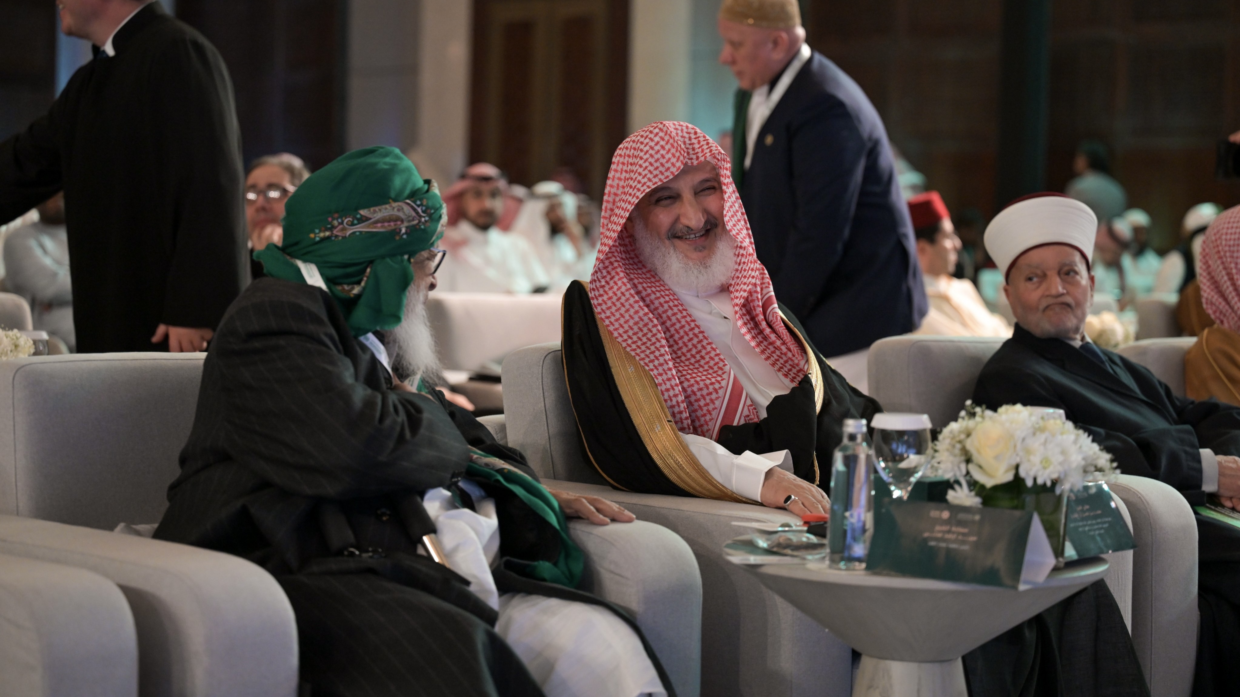 ‏خدمةً للأمة الإسلامية في مجمل شؤونها الدينية من خلال مُنجَزٍ رقمي يستند على مظلة شرعية دولية جامعة، واعتمادٍ فقهي لفكرته من المجمع الفقهي الإسلامي: ‏المنصةُ الرقميةُ "منهاج"، من مكة إلى العالم.