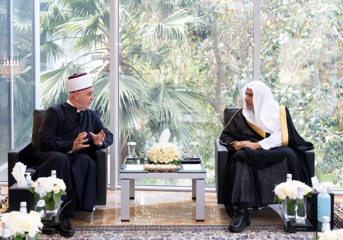 Yang Mulia Sekretaris Jenderal LMD, Ketua Asosiasi Ulama Muslim, Syekh Dr.Mohammad Alissa bertemu dengan Yang Mulia Mufti Agung Bosnia dan Herzegovina, Syekh Dr. Husein Kavazović.