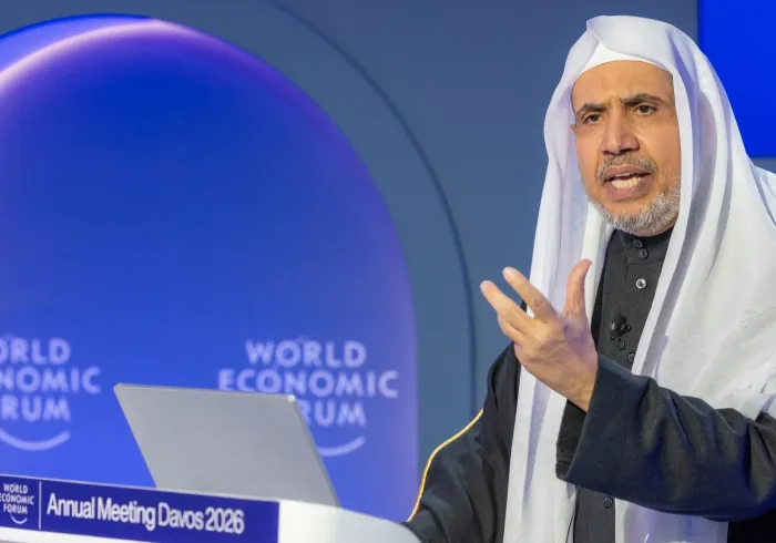 Le Secrétaire général, cheikh Mohammed Alissa participe à la session de dialogue principale du Forum de Davos, consacrée à « la responsabilité éthique des dirigeants religieux dans les conflits »