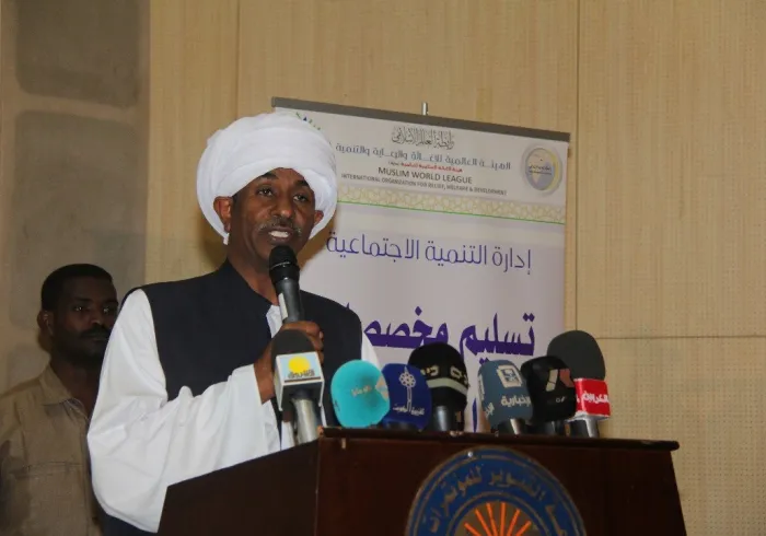 رابطة العالم الإسلامي⁩ تدشن دفعة جديدة من برنامجها الإنساني العالمي لرعاية الأيتام، وتسلّم مخصصات أكثر من 8 آلاف يتيم في تسع ولايات سودانية، بحضور مساعد الرئيس السوداني موسى محمد أحمد