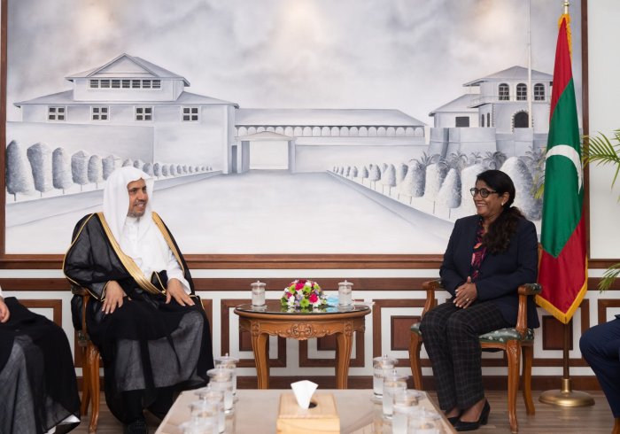 H.E. Dr. Mohammad Alissa met with the Minister of Defense of the Republic of Maldives, Mrs. Mariya Ahmed DiDi.