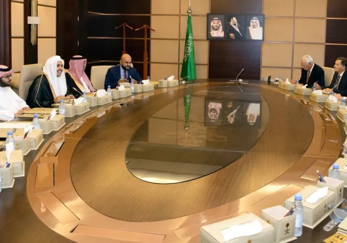 La Charte Mecque affirme que c’est en mettant de côté les préjugés et en s’engageant vers un dialogue respectueux que nous pouvons ouvrir la voie à la tolérance et à la compréhension mutuelle.