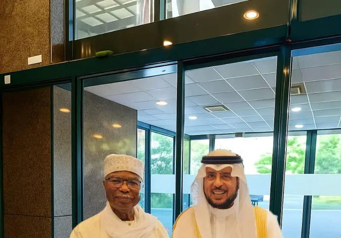 Mewakili partisipasi Liga Muslim Dunia dalam Sesi ke-51 Dewan Menteri Luar Negeri negara-negara anggota Organisasi Kerjasama Islam (OKI) di Istanbul, Yang Mulia Wakil Sekretaris Jenderal LMD, Dr. Abdulrahman Alzaid