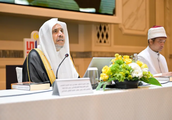 This first-of-its-kind collection was prepared by a group of specialized academics and researchers. It compiles the research presented at the First Forum for Fiqh Scholars, organized by the Islamic Fiqh Council of the Muslim World League in Kuala Lumpur