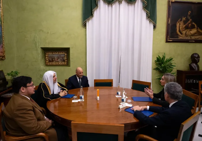 H.E. Sheikh Dr. Mohammed Al-Issa, met with Ms. Maria Francisca Carazo Villalonga