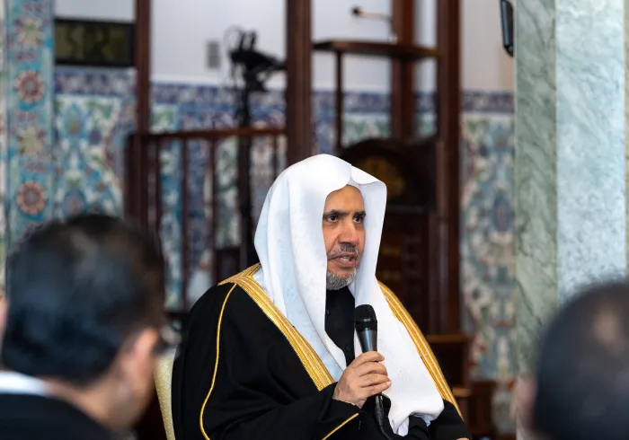 جناب دبیر کل، رئیس انجمن علمای مسلمان، آقای دکتر شیخ محمد العیسی، در مرکز اسلامی واشنگتن، نشست شورای موسسان رهبران اسلامی در آمریکا، هر دو بخش شمالی و جنوبی آن را افتتاح نمود