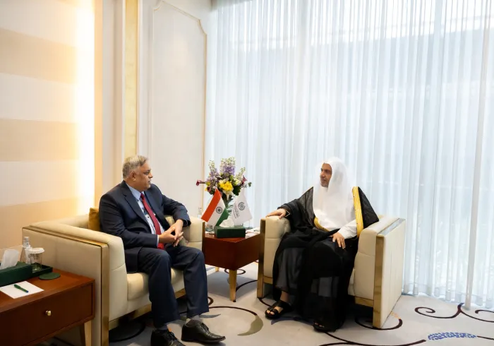 Yang Mulia Sekretaris Jenderal LMD, Syekh Dr. Mohammed Al-Issa , menerima kunjungan Duta Besar Republik India untuk Kerajaan Arab Saudi, Dr. Suhel Ajaz Khan