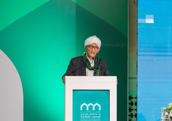 le Président Général de l'Association « Nahdlatul Ulama » de la République d'Indonésie, Cheikh Muftah Al-Akhyar Abdul Ghani lors de la séance d'ouverture de la conférence :