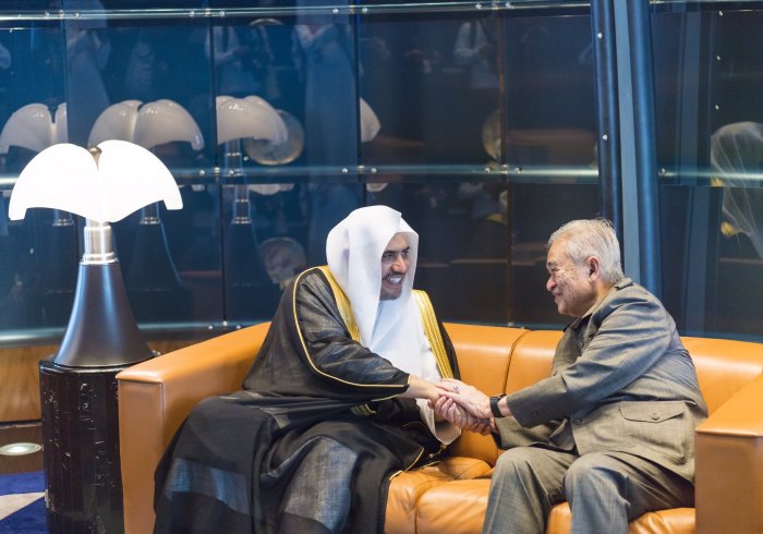 During his visit to Malaysia, HE the SG meets Dr. Abdullah Badawi, former Malaysian Prime Minister.