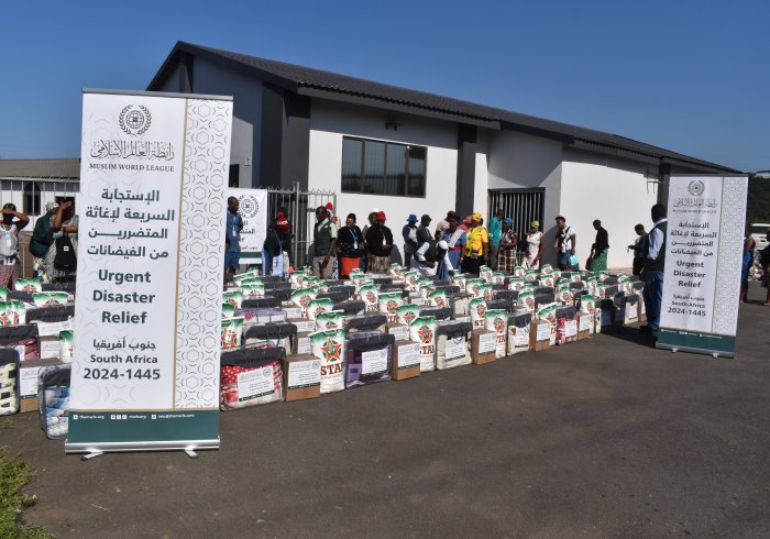The MuslimWorldLeague has completed an Urgent Disaster Relief program to help those affected by floods, in which aid convoys were dispatched to five areas providing the affected population with food baskets and winter supplies.