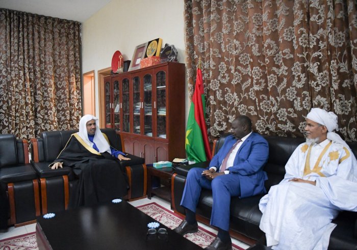 Mauritanian President of the Parliament, Mr. Mohammad Ould Bulbul receiving HE the Secretary General of the Muslim World League. Topics of common interest were discussed