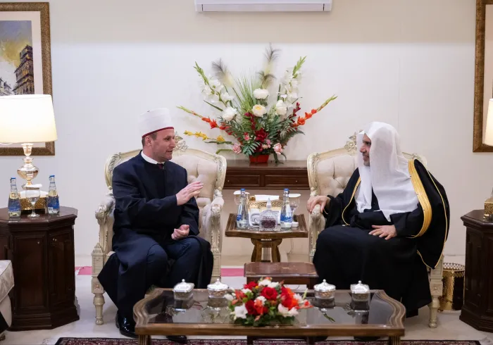Dalam rangka peluncuran Inisiatif Pendidikan Anak Perempuan di komunitas Muslim:  Yang Mulia Sekretaris Jenderal LMD, Dr. Mohammed Alissa , menerima kunjungan Yang Mulia Mufti Agung Albania dan Ketua Mashyakhah Isalm Albania