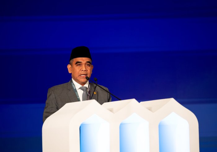 Le Président du Conseil consultatif populaire de la République d’Indonésie, M. Ahmad Muzani, lors de l’inauguration de la deuxième édition de la Conférence ConstruireDesPontsEntreLesÉcoles