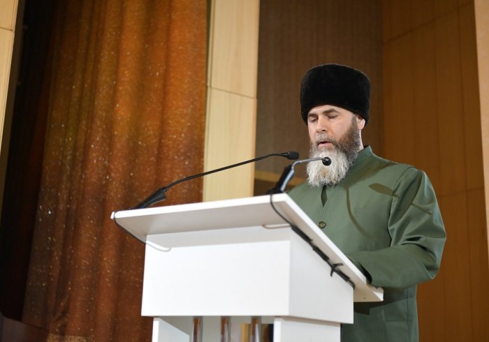 Cheikh Salah Mezhiev Mufti de la Tchétchènie durant le congrès de la Ligue à Moscou