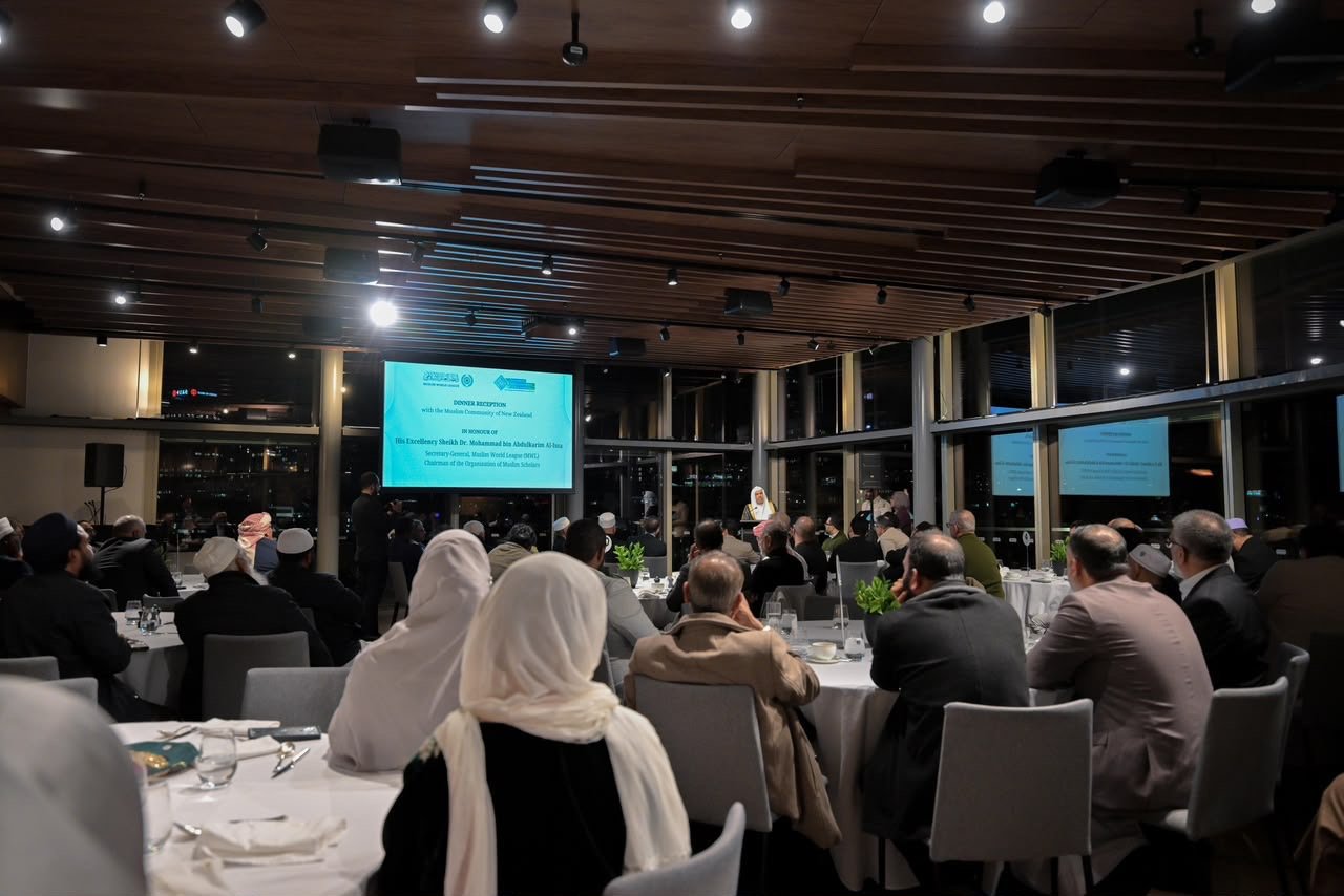 Secretary-General of the Muslim World League Meets with the Leadership of the Federation of Islamic Associations of New Zealand and the Ulema Council of New Zealand